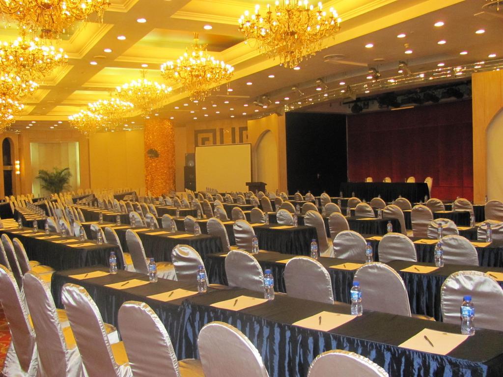 Best Western New Century Hotel Şanghay Dış mekan fotoğraf